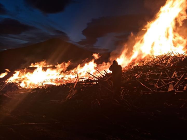 Incendio afectó aserradero en el sector Los Castores en Timaukel