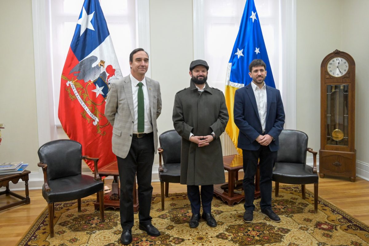 Presidente Boric inició gira por la Región de Magallanes
