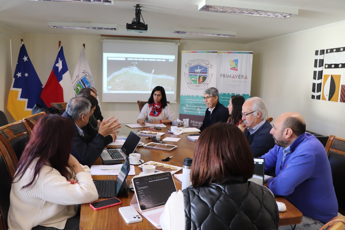 MOP y Vocería de Gobierno levantan necesidades prioritarias en visita a la comuna de Primavera